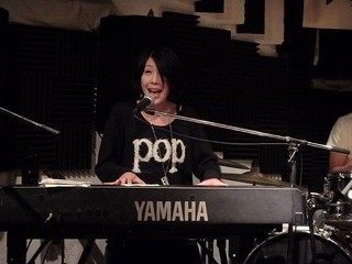 PC101106k.jpg